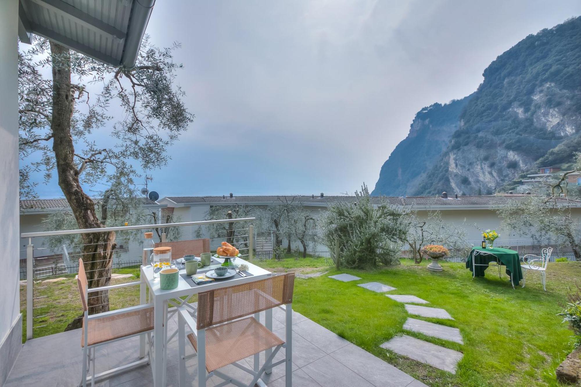 Villa Relais Nanzello Garda Living 1 And 2 Limone sul Garda Exterior foto